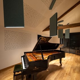 Private Residence Studio Musik Acoustic Leuchte Klavier