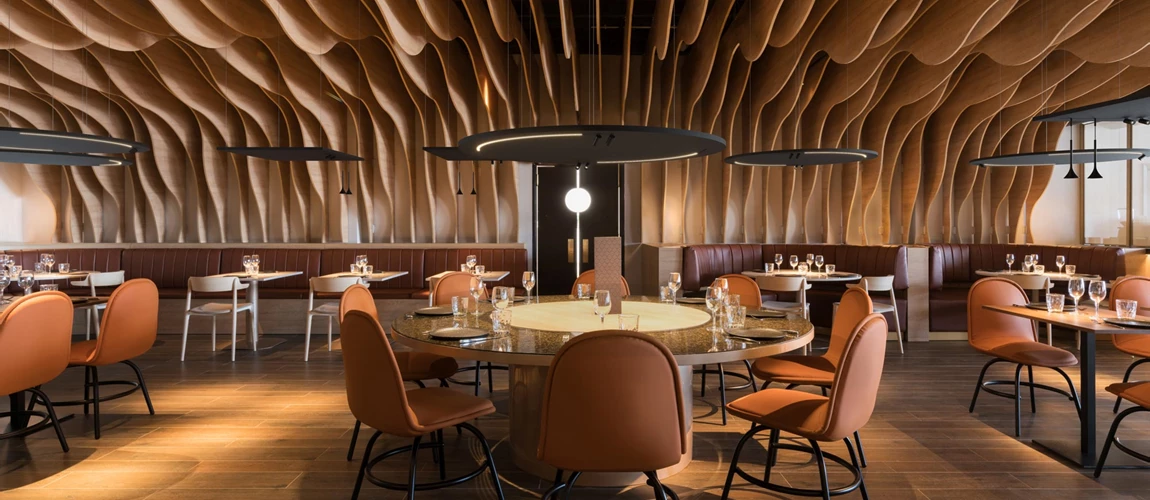 Just Black Akustik Paneel Stromschiene Strahler Restaurant Deckenbeleuchtung Haengeleuchte Hotel Essbereich