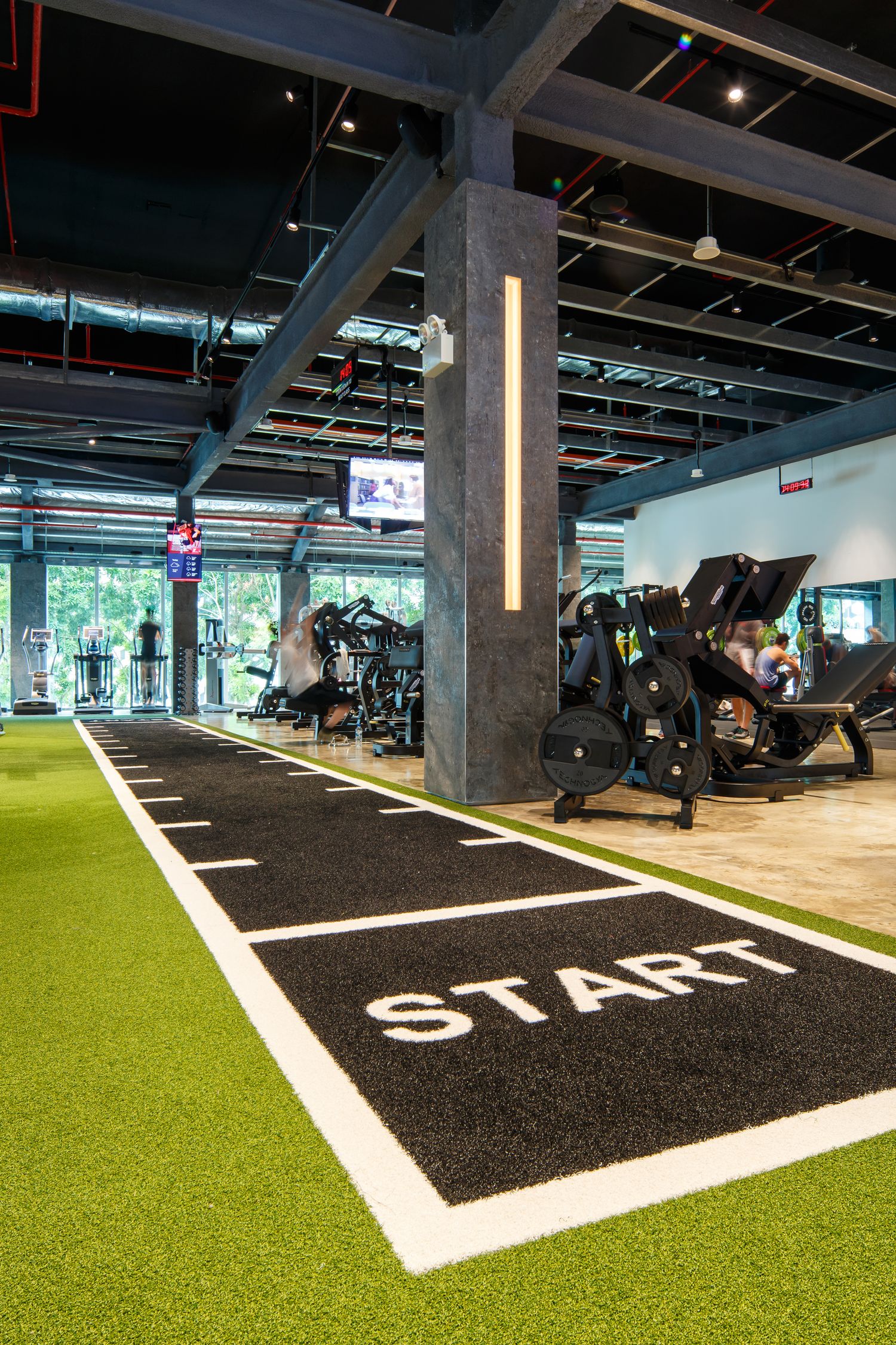 Fitness First, Singapore | PROLICHT Project