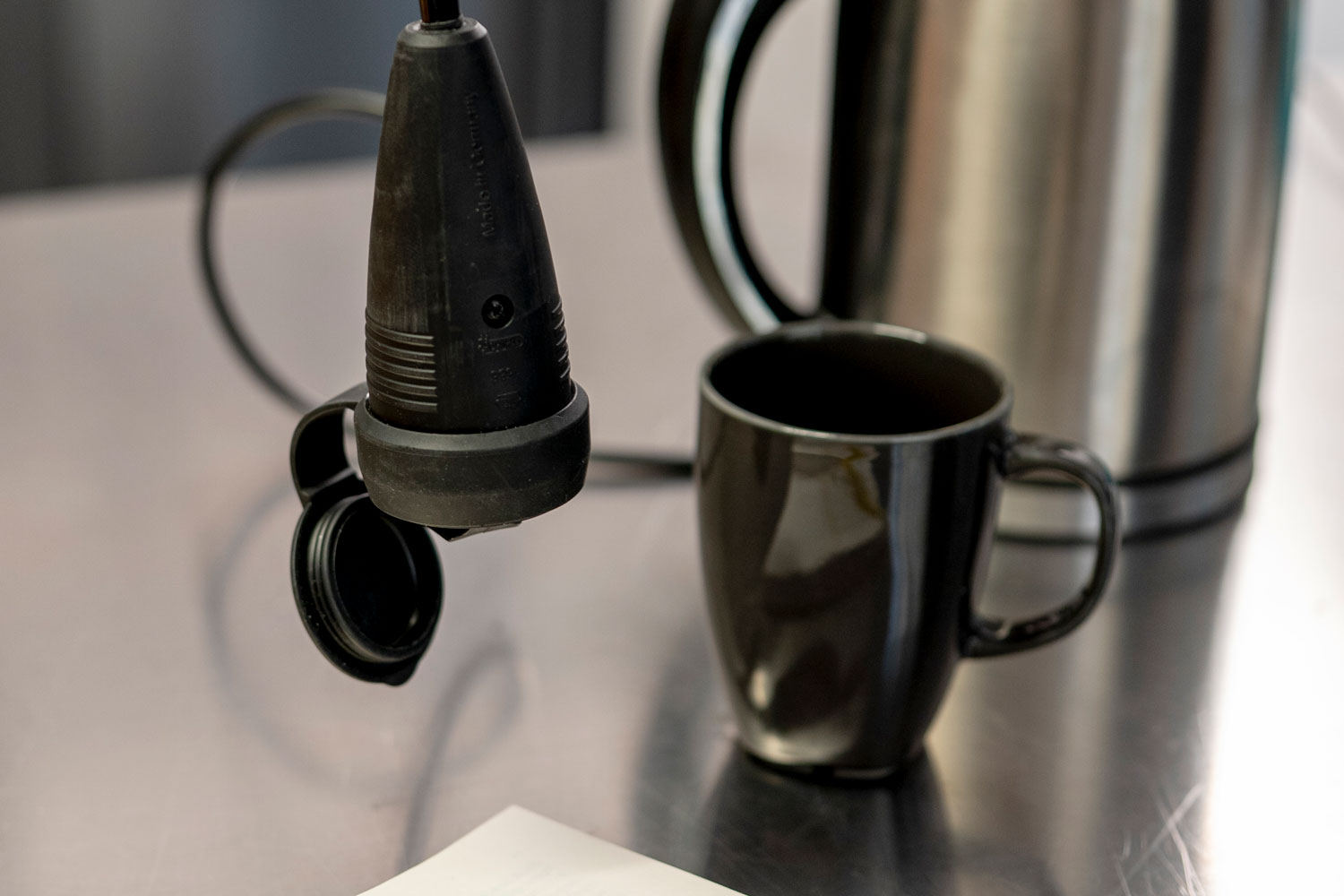 Zwegiele Flexibler Stromanschluss Integriert In Beleuchtung