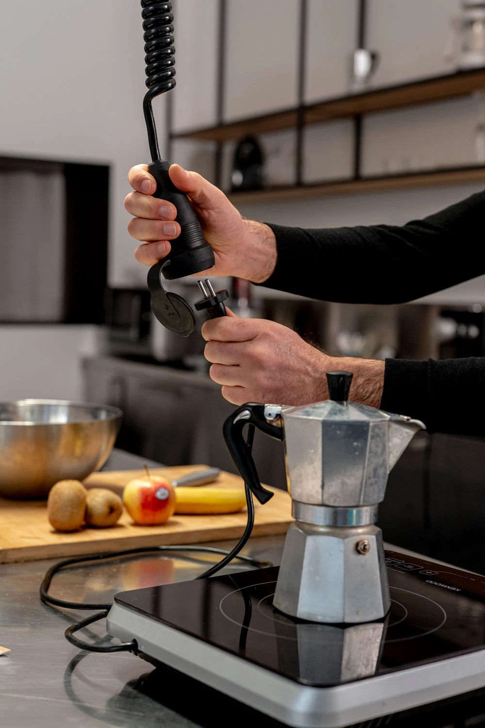 Pluq In Steckverbindung An Der Decke Fuer Praktische Stromversorgung