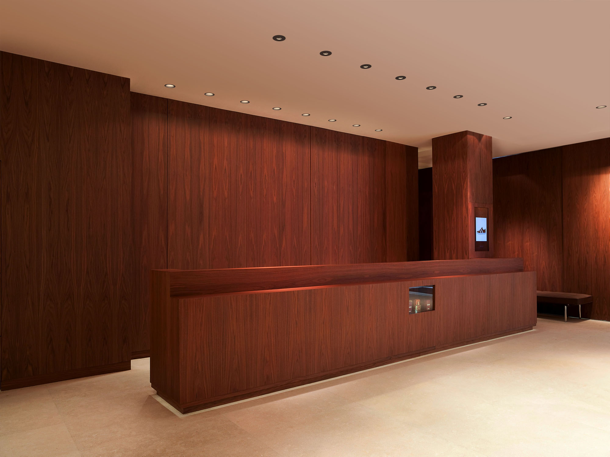 BIONIQ ROUND ADJUSTABLE (3)