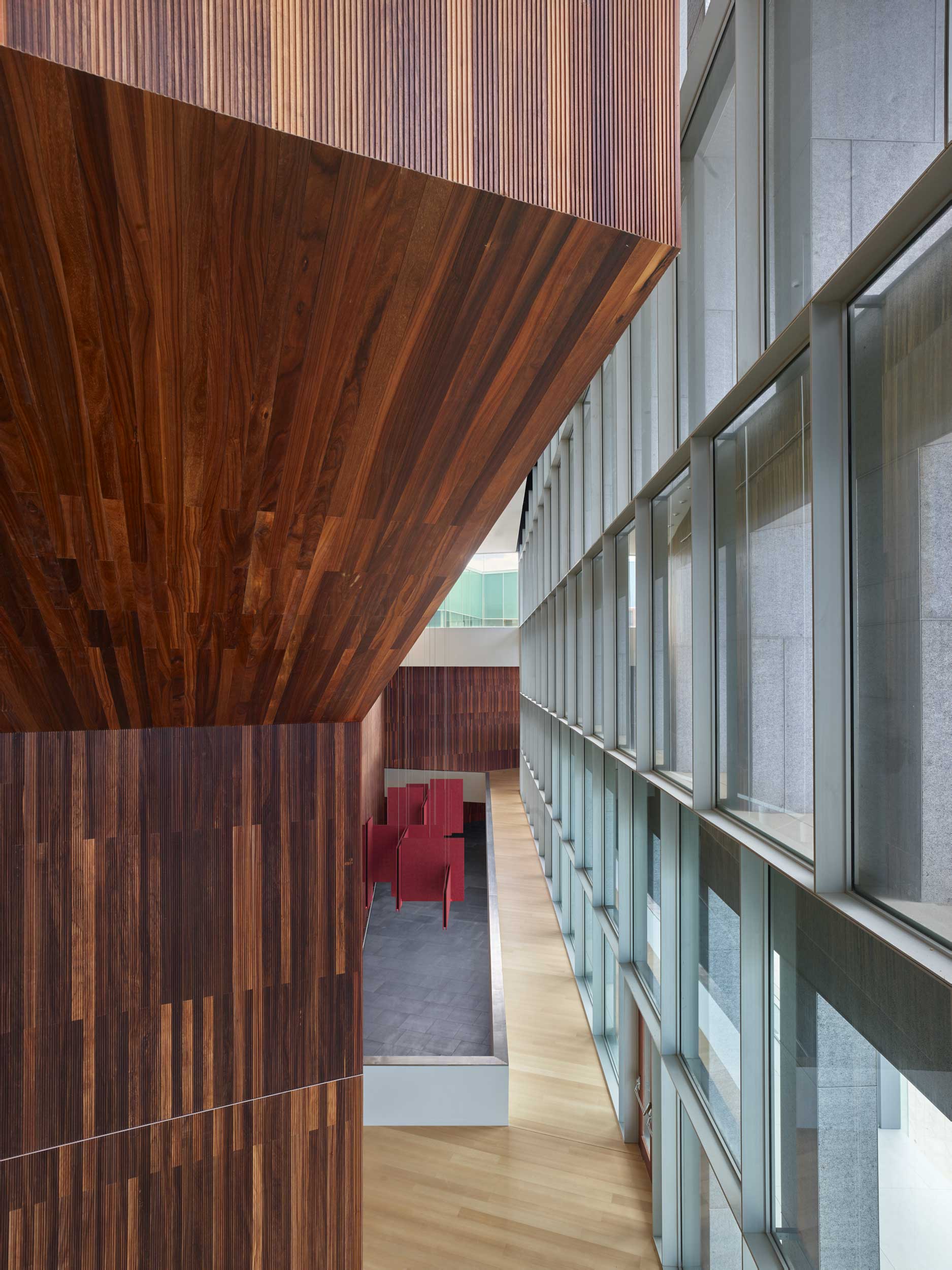 Prolicht PL Q1 2024 Lullaby Akustik Paneel Leuchte Rot Designerleuchte Marc Sadler