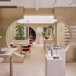 Vandenblack Eyewear Shop Beleuchtung Oiko Slider