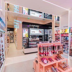 Wells Garrett Einkaufszentrum Retail Spot Verkaufsbereich Magiq Centriq Imagine Mechaniq Slider