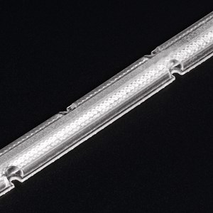 Fase 7 do desenvolvimento da lente Batwing - tecnologia inovadora de lentes micro-convexas para um controlo preciso da luz. (Foto da lente)