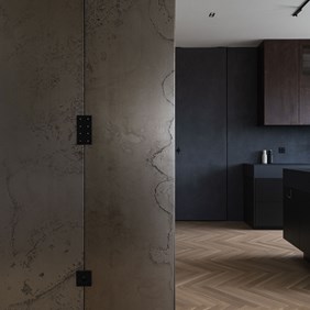 Precise task lighting in the kitchen using the Minimal Track profile system with rotatable Imagine spotlights